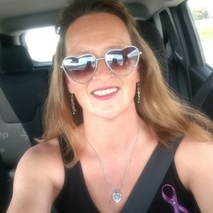 Meet your Posher, Tami